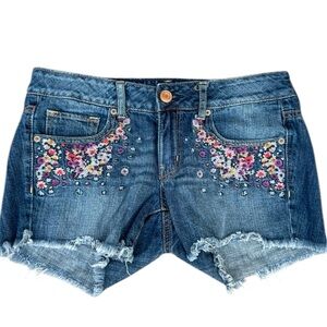 American Eagle Outfitters embroidered Jean SHORTS cut offs denim floral 6 AEO